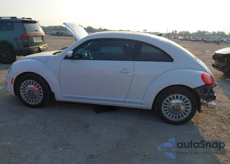 2014 Volkswagen Beetle 2.5L z USA, uszkodzony, nr VIN 3VWJX7AT6EM603652